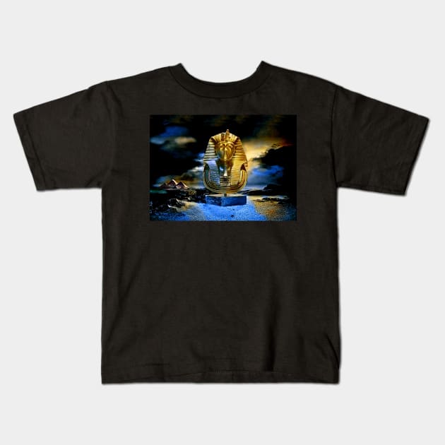 King Tutankhamun Kids T-Shirt by doniainart